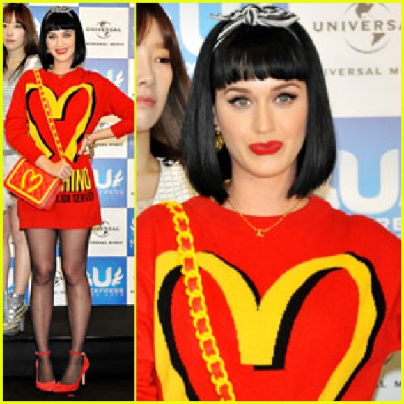 Moschino Red Wool & Cashmere Jumper Dress with Yellow Heart Design - Picture 6 of 9